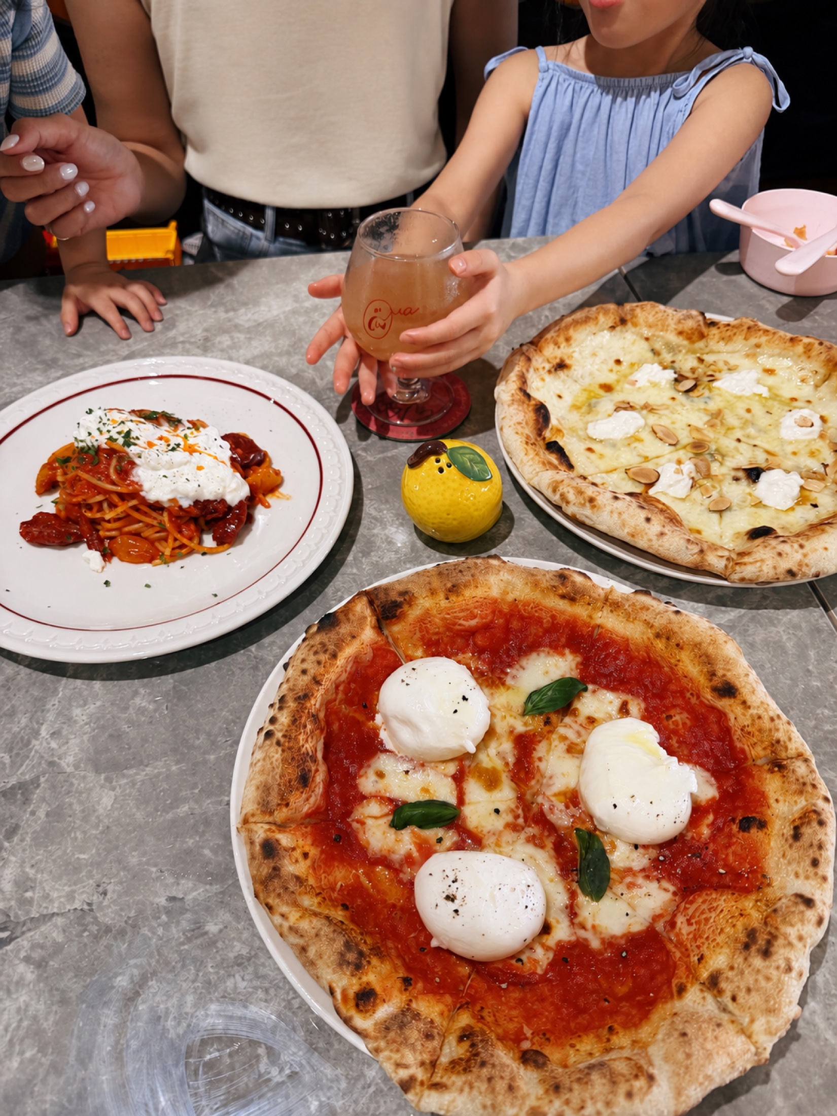 墾丁大街瓜瓜 Pizza Qua Qua Pizza 的 vegetarian pizza 與特製素食義大利麵